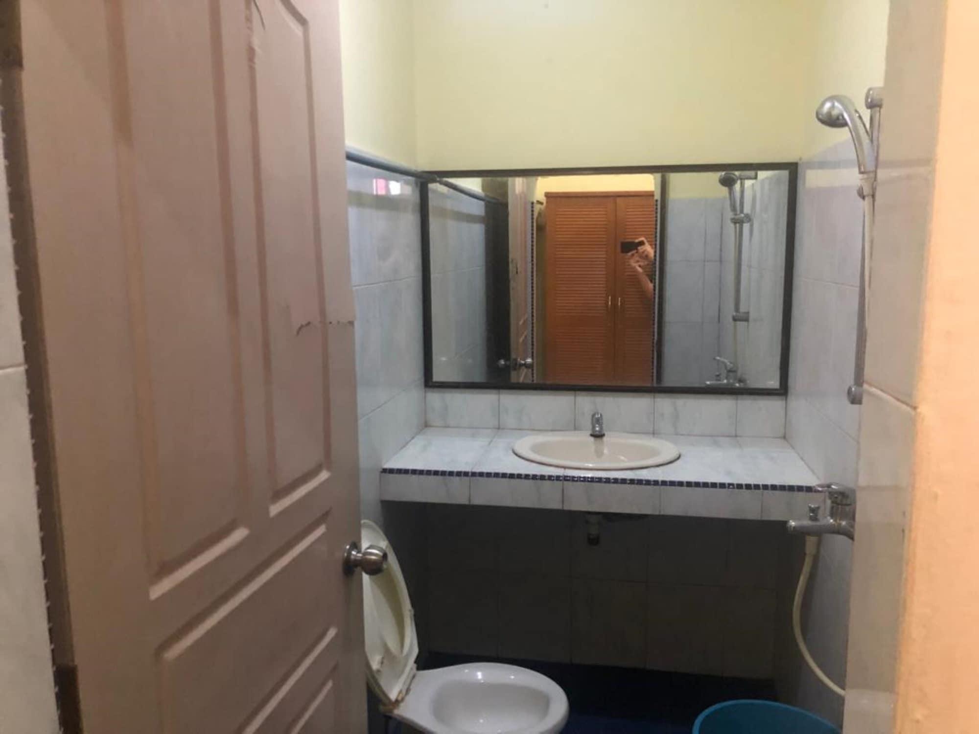 Hotel Pelita Terang Nagoya Esterno foto