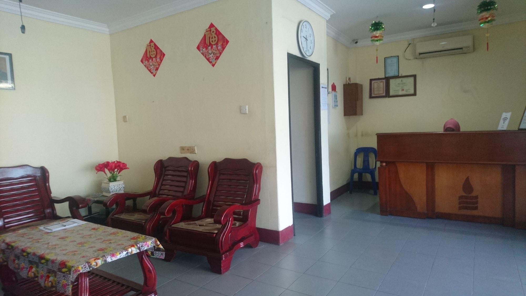 Hotel Pelita Terang Nagoya Esterno foto