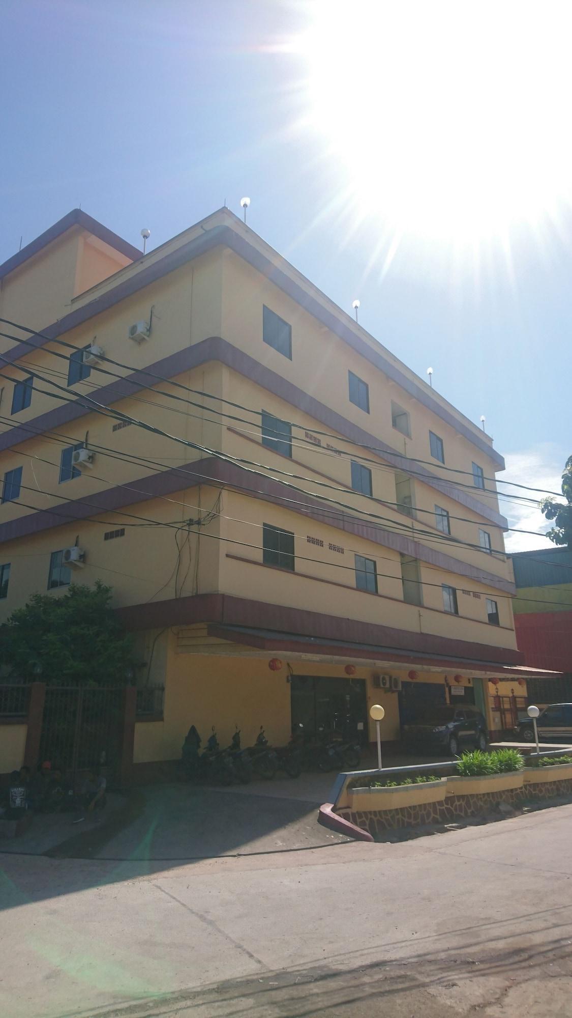 Hotel Pelita Terang Nagoya Esterno foto